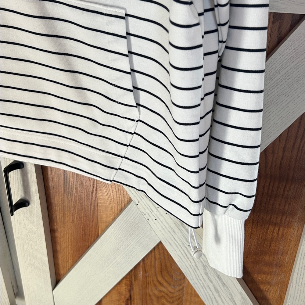Free Assembly Women's Sailor Collar Sweatshirt Cream w/ Stripes Size Medium NEW - Picture 10 of 12